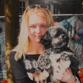 honden foto dit is ben ik met mijn leive baasje hee wacht is zie ik daar een mooie teef lopen oh sorrie he foto net gemaakt 
