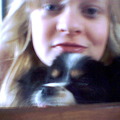 honden foto dit is Snoepy weer alleen denk niet dat ze ene pup is want ze is 11 en trek een beetje haar haren in.