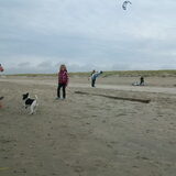 voetballen op het strand en helemaal los !!