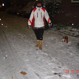 Ik en me baasje zijn er klaar voor .Mijn eerste wandeling in de sneeuw.