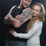 Dit is een foto van ons. (GÉÉN vader dochter) Maar een gelukkig stel!