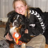 eerste FHN wedstrijd 3de op de jumping! trots op mn kanjer :)