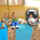 Foto van anja jordy ivan tim en ons hondje simba <3  <3
