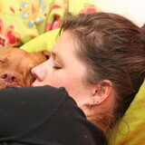 Samen met Lola slapen.