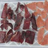 Kalkoen, hert en lam In 2240 gram droog 650 gram Droogtijd/temp: 14…
