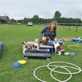 Ik met de pups van mijn ouders bij Sam Turner :-)