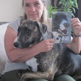 Help de dieren in Bosnië en Kroatië. Door mijn boek te kopen gaat de…