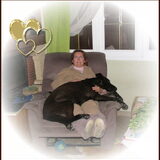 Honden weten en gevoelen soms beter hoe ziek iemand is, Ioki weet het…