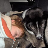Achter in de auto met Kevin.. bekend tafereel.