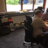 Pepijn bij het baasje op kantoor.