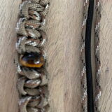 Bandje met natuursteen - Yellow Tiger Eye Werkt beschermend, aardend en…