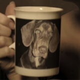 Bakkie koffie drinken samen met Brownie