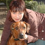 Samen met vrouwtje poseren.