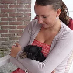 bij mijn baasje op schoot