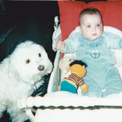 dit is max met onze kleindochter melodie 11 jaar geleden…