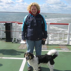 Samen op de boot naar Schiermonnikoog. Voor de Teun de…