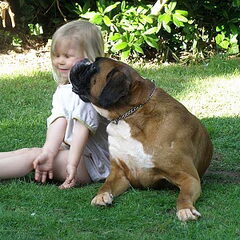 Onze Boy al kussend met Yara, echte liefde...