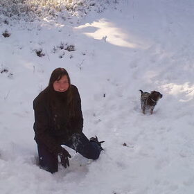 Stoeien in de sneeuw