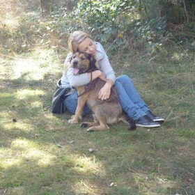 Knuffelen met m'n lieverdje van het asiel!