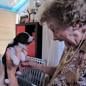 Pup met tante Emma (87)