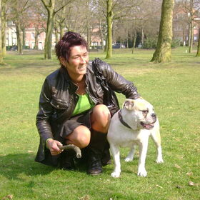 DIVA MET HAAR VROUWKE