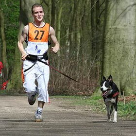 Canicross wedstrijd hilversum april 2011