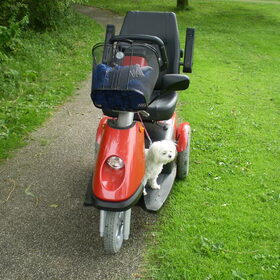 10-09-2011 Chicka en ik aan het touren met de scootmobiel