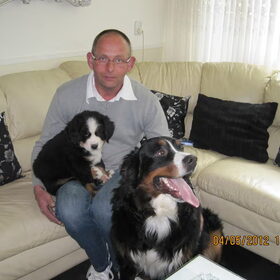 Tom met Kay en Diesel