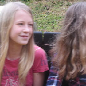 Tessa & ik in de wildwaterbaan close up (Ik & Tessa hebben…