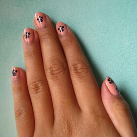 Roze met hondenpootjes