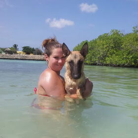 Aruba, mangel halto. Met mijn prachtige mechelaar: Shanti.