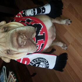 Ook Shirley is Feyenoordsupporter kijk maar naar de foto haha
