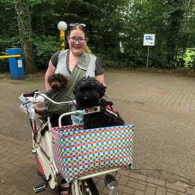 Samen op mijn nieuwe fiets (want een mandje vond ik toch wel…