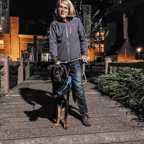 Hondenfoto van Heavenly en de hond King (En Marvey en Ginny)