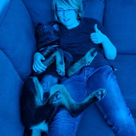Hondenfoto van Heavenly en de hond King (En Marvey en Ginny)