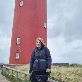 Hondenfoto van Heavenly en de hond King (En Marvey en Ginny)