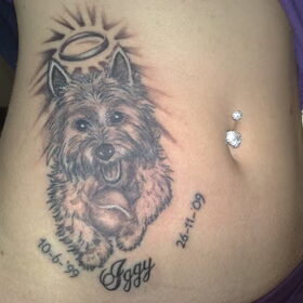 Hier is die dan, de foto van mijn tattoo, ik hoop dat jullie hem…