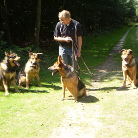 met ons alle links vader butch buster midden moeder laijka en…